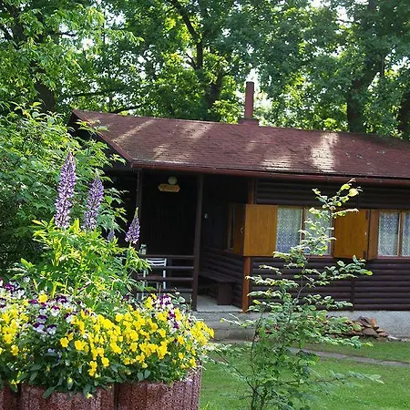 The Hideaway Lodge *